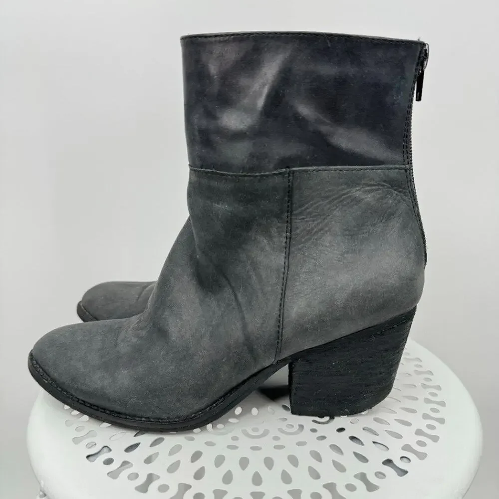 Jeffrey Campbell Rosmore gray nubuck leather zip ankle boots 7.5